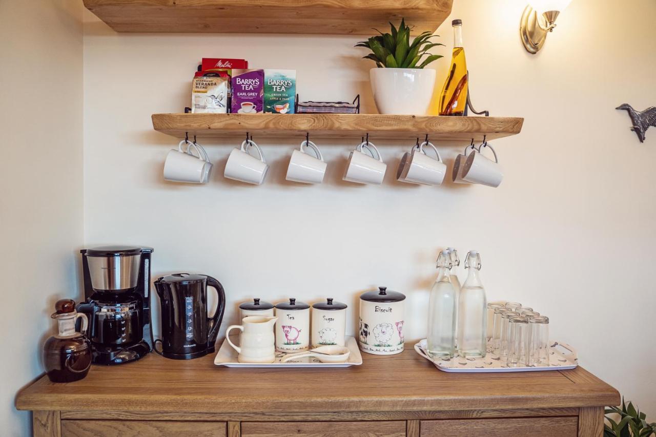 Ross Beach Family Farmhouse B&B Killala Eksteriør billede